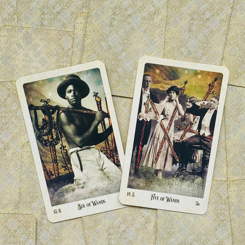 Relative Tarott kortos