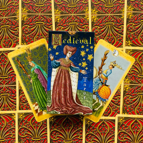Medieval Tarot Kortos