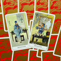 Tarot kortos su rytietiškais piešiniais: Four of Cups ir Five of Cups ant raudonai auksinių nugarėlių, poros varianto kompozicija
