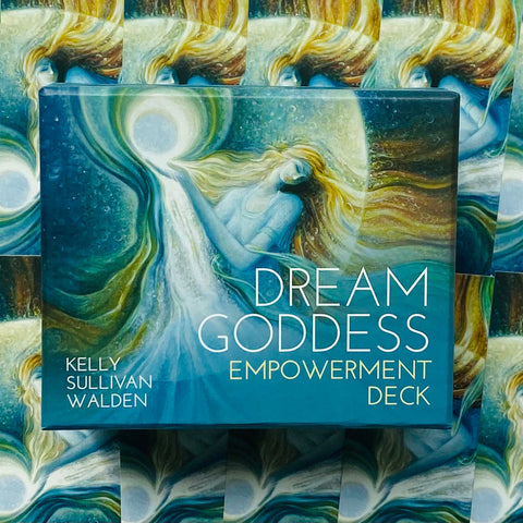 Kortų rinkinys Dream Goddess su žydro ir aukso moters iliustracija ant priekinės dėžutės, centrinė, kartotinis fonas