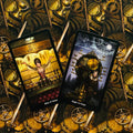 Tarot kortos steampunk nugarėle, dvi atviros kortos — Devynios taurės ir Aštuonios taurės — priekis ant ornamentuoto fono