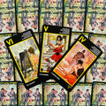 Tarot kortos erotinis komplektas su juodais rėmeliais, trys atverstos kortos (V, VI, IV) ant raštuoto nugarėlės fono