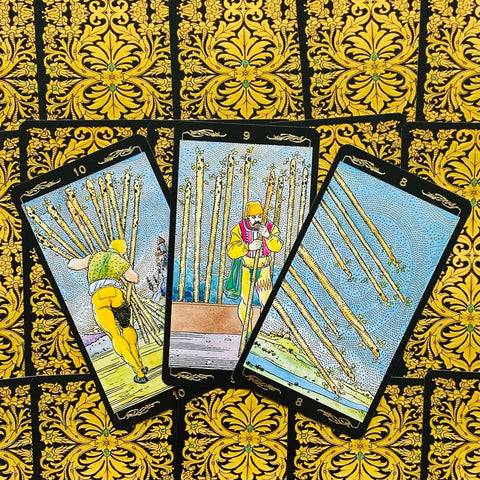 Golden Universal Tarot Kortos