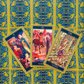 Tarot kortos trijų kortų išklotinė: auksinis-mėlynas galas ir trys atverstos Lazdų kortos (VIII, IX, X)