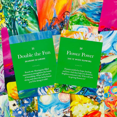Kortos su ryškiais margais užpakaliais ir dviem žaliosiomis kortelėmis (20 Flower Power, 21 Double the Fun), skirtos dovanai ir kasdienei refleksijai