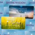 Įkvėpimo kortelės Divine Wisdom, geltona Light ir mėlyna su švyturiu dizainų pora ant prekės ženklo fono