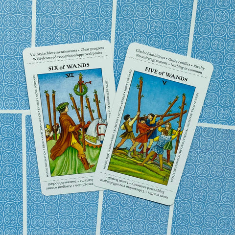 Apprentice Tarot kortos