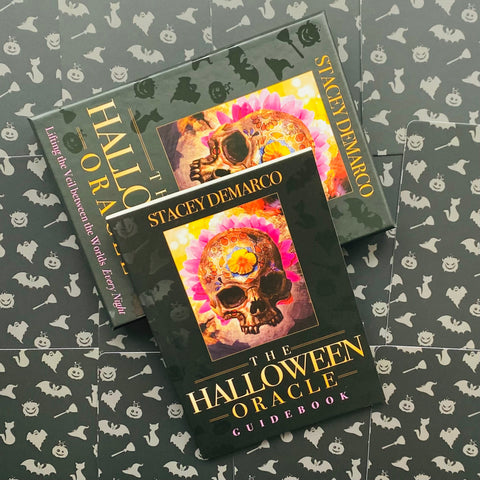 The Halloween Oracle kortos