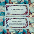 Inspiracinės kortelės su jūrine iliustracija, dvi versijos – Perseverance ir Protection, pastelinė mėlyna fonas