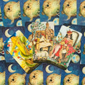 Tarot kortos akvareliniu dizainu, atverstos Karaliaus ir Karalienės pentaklių bei Ace of Wands kortos ant mėlyno mėnulio fono