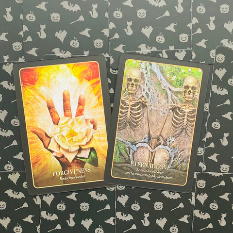 The Halloween Oracle kortos