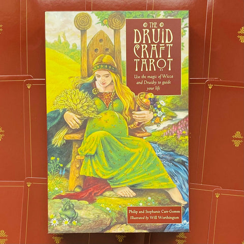 Druidų tarot kortų rinkinys su žaliu iliustruotu viršeliu, rodoma priekio pakuotė parduotuvės sąraše