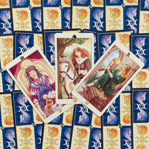 Universal Goddess Tarot Kortos