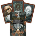 Shakespeare tarot kortos Ambrosia dėžutė su braškių motyvais ir trys iliustruotos kortos, parodytos fanuotos priekyje