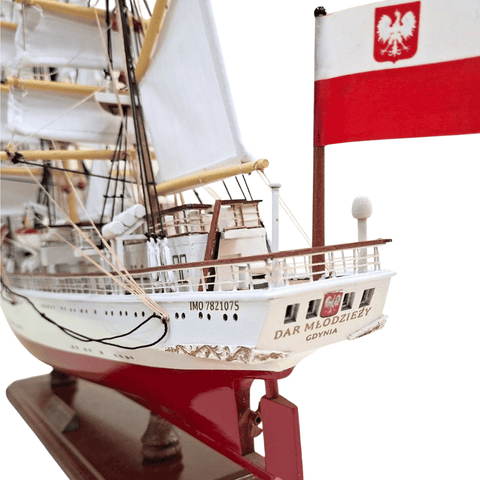 Burlaivio Dar Młodzieży modelis XXL 71 cm, rankų darbo