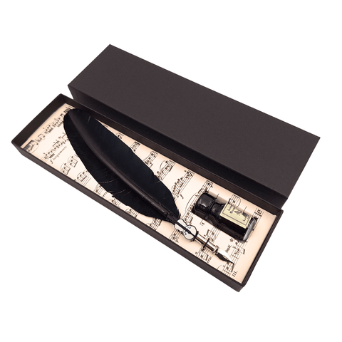 Rašymo plunksna juoda su metaline laikykle, komplekte stiklinis juodas rašalas ir ilgakaulė dovanų dėžutė su natų raštu