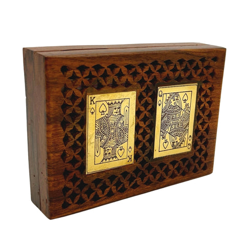 2 žaidimo kortų kaladės medinėje dėžutėje – dovanų rinkinys
