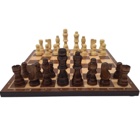 Dideli mediniai šachmatai 37×37 cm – elegantiškas rinkinys šeimai