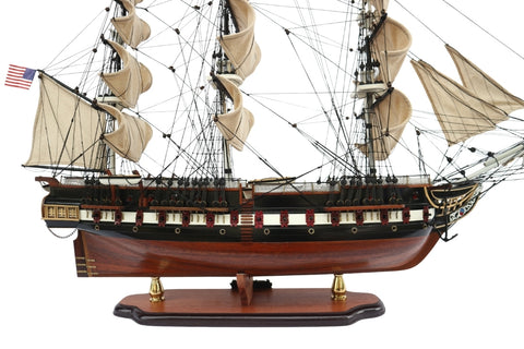 Didelis burlaivio USS Constitution modelis 100 cm, rankų darbo