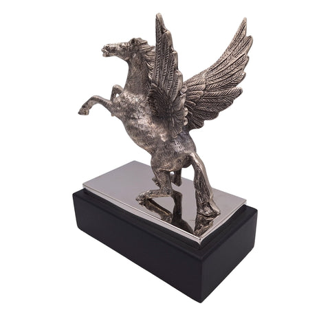 Pegasas – sidabrinė aliuminio figūrėlė ant plieno ir medžio pagrindo