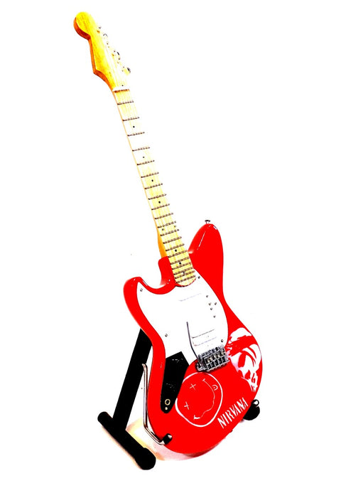 Mini gitara Nirvana / Kurt Cobain – rankų darbo, mahagonas, kolekcinė