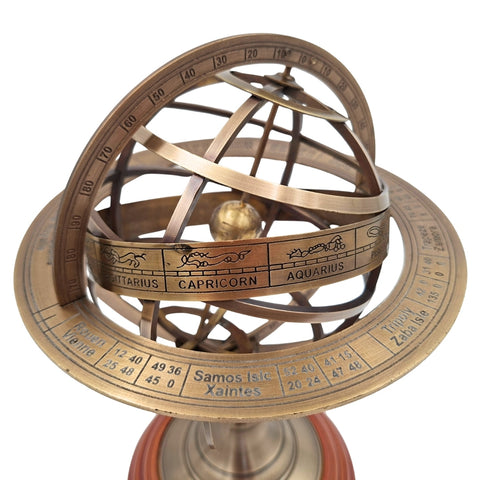 Žalvarinė armiliarinė sfera-astrolabija ant medinio pagrindo, 28 cm
