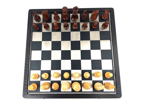 Šachmatų rinkinys 33x33 cm: medinė lenta su metalu, medinės figūros – išpardavimas
