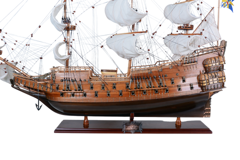 Vasa burlaivio modelis su išskleistomis burėmis – kolekcinis, rankų darbo