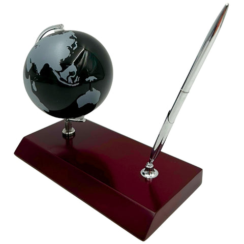 Biuro stalo rinkinys: gaublys ir rašiklio laikiklis – dovana vadovui