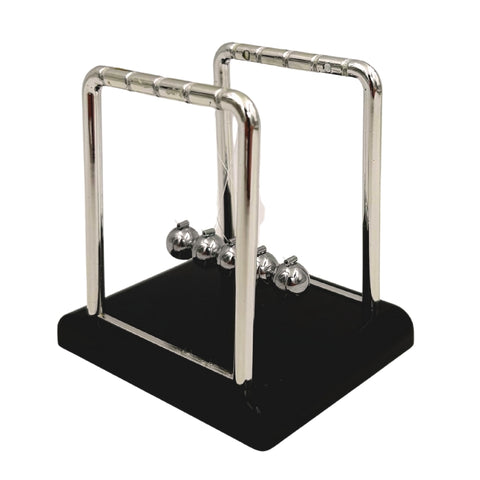 Niutono lopšys – stalinė švytuoklė, antistresinis biuro aksesuaras