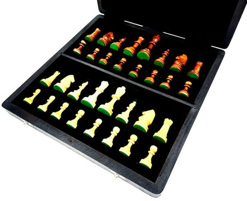 Šachmatų rinkinys 33x33 cm: medinė lenta su metalu, medinės figūros – išpardavimas