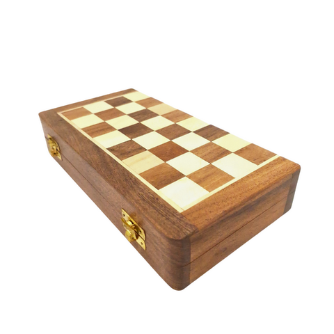 Klasikinis medinis magnetinis šachmatų rinkinys 25×25 cm, sulankstoma lenta