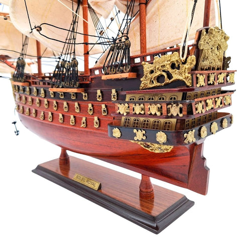 Burlaivio Soleil Royal modelis 46 cm, surinktas, rankų darbo