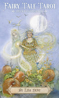 Fairy Tale Tarot kortų rinkinys Lisa Hunt viršelis su šviesiai mėlynomis ir auksinėmis iliustracijomis bei moliūgais