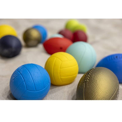 Minkštas mini futbolo kamuolys 10 cm vaikams 3+ – žaidimams vandenyje