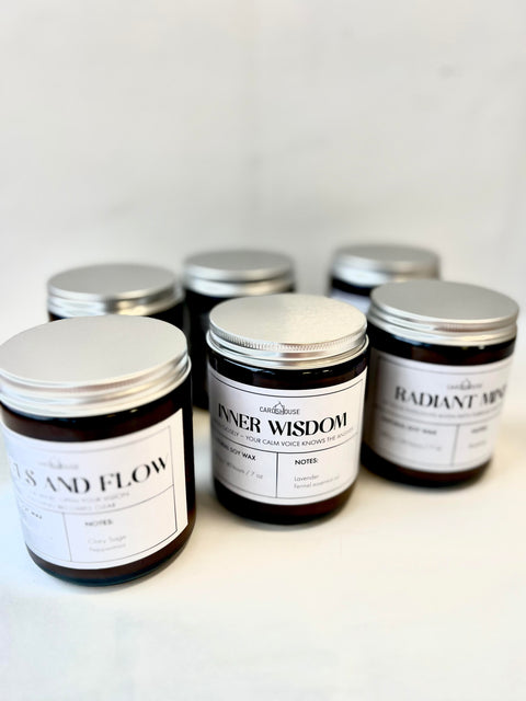 Aromaterapinė sojų žvakė Be Chilled – levandų ir pankolio, 40 h, veganams