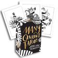 Tarot kortos Many Queens (Lettie Jane Rennekamp) – juoda dėžutė su auksiniu užrašu ir trys juodai baltos iliustruotos kortos, išskleistos už dėžutės