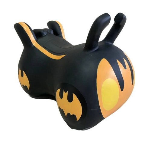 Batman Batmobilio šokliukas vaikams 38 cm – guminis lavinamasis žaislas 3+