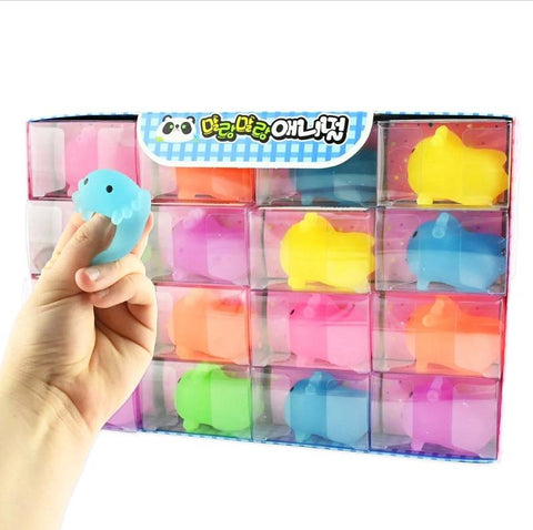 Šviečiantis tamsoje aksolotlis squishy 5 cm antistresinis žaislas