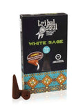 Smilkalų kūginiai White Sage Tribal Soul juodoje pakuotėje, jumbo backflow kūgeliai matomi priekyje
