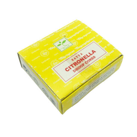 Citronella smilkalų kūgiai SANTA geltonoje dėžutėje, uždaras paketas kampu nufotografuotas prekių sąraše
