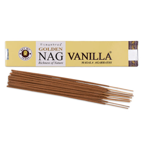 Smilkalai Golden Nag Vanilla, 15 g, vanilės aromatas; rudos lazdelės išdėstytos prieš gelsvą pakuotę