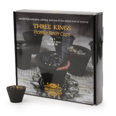 Smilkalų dervos puodeliai Aromatics Three Kings juodoje dėžutėje (12 vnt.), vienas puodelis stovi priekyje