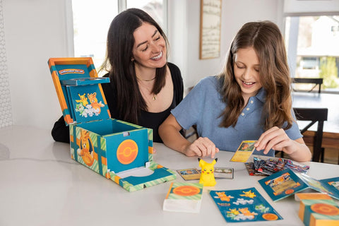 Pokémon Paldea nuotykių skrynia: 6 pakeliai, promo kortos, Pikachu žaislas