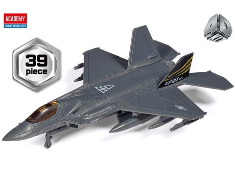 KF-21 Boramae 4D plastikinis lėktuvo surenkamas modelis 14+