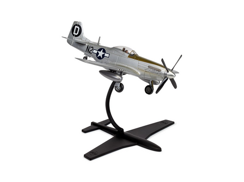 Airfix P-51D Mustang dovanų komplektas 1/72 su dažais ir klijais
