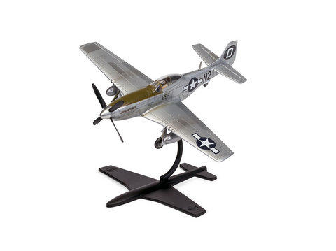 Airfix P-51D Mustang dovanų komplektas 1/72 su dažais ir klijais