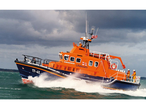 Airfix RNLI Severn gelbėjimo laivas 1/72 – plastiko surinkimo rinkinys A07280