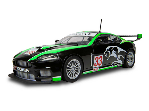 Airfix Jaguar XKR GT3 1:32 dovanų rinkinys su dažais ir klijais