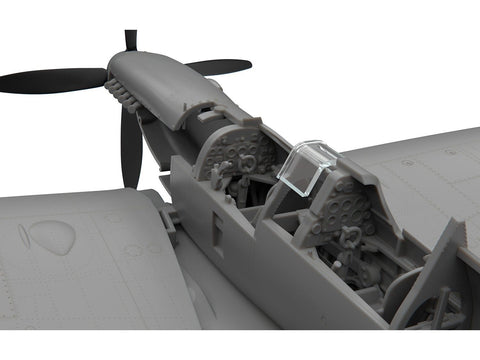 Airfix Supermarine Spitfire TR.9 1/48 plastikinis lėktuvo rinkinys (A05143)